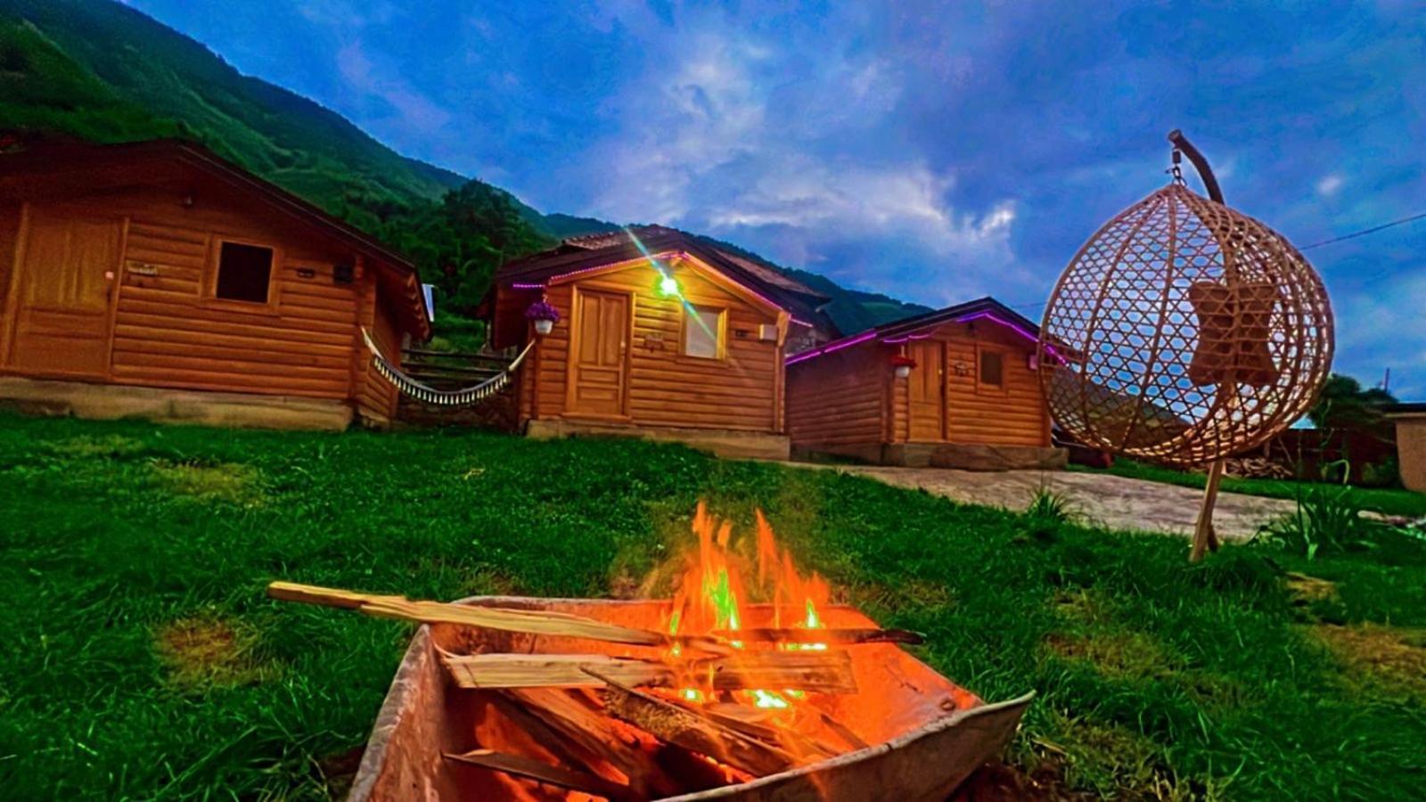 Dedushi Guesthouse &Wood Cabins-Camping Place Gusinje Eksteriør billede