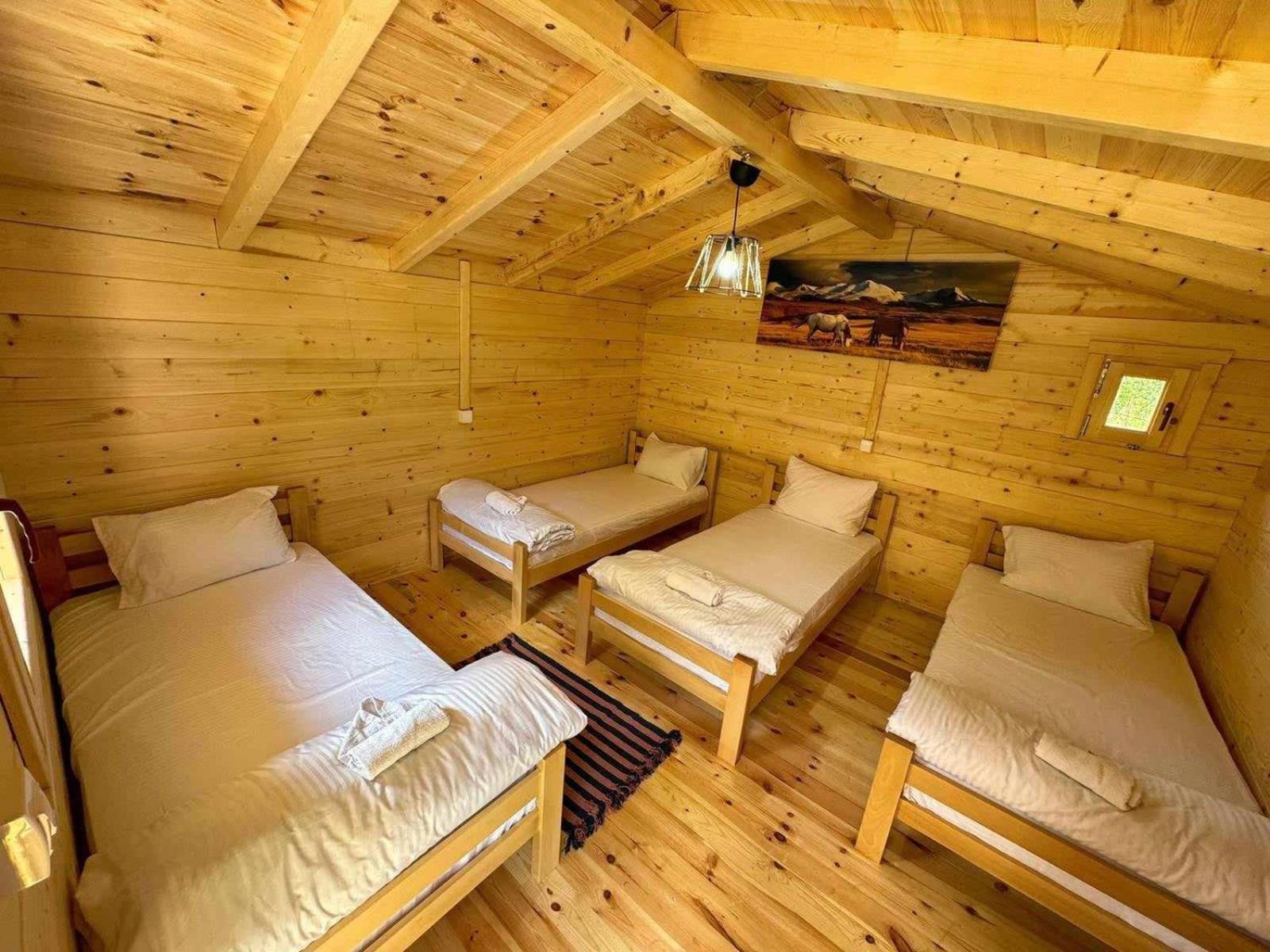 Dedushi Guesthouse &Wood Cabins-Camping Place Gusinje Eksteriør billede